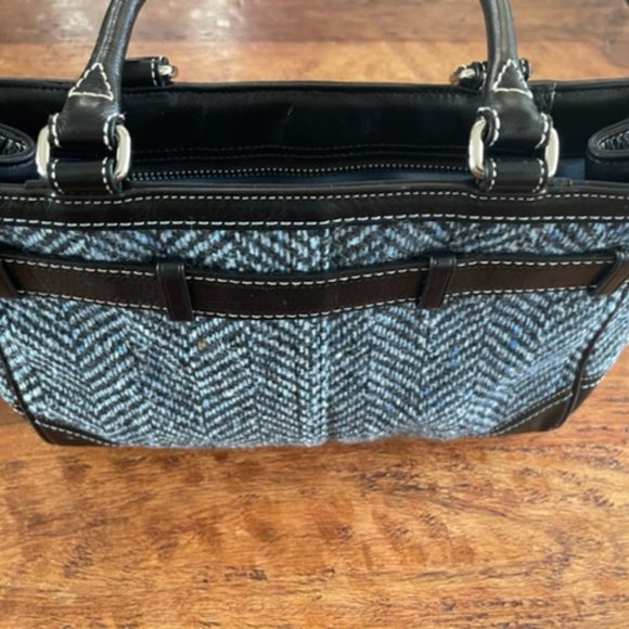 Coach Hamptons Blue Herringbone Tweed Bag F-11215 -- Never Used - Picture 4 of 6